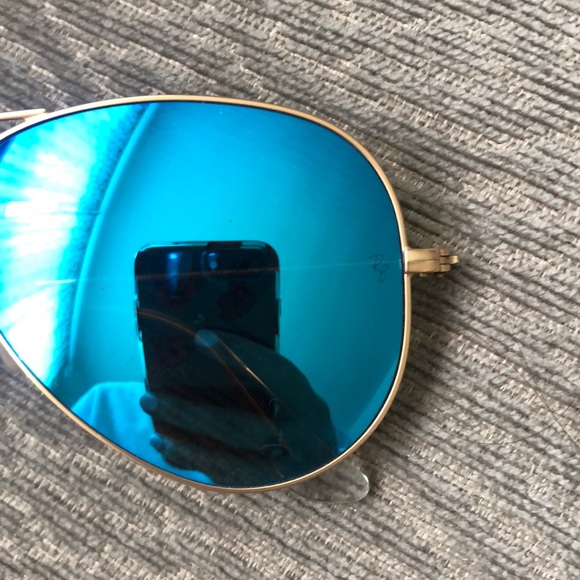 Blue Aviator Ray-Bans - Picture 3 of 4